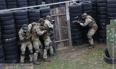 Курсанты Одесской военной академии учились штурмовать здания, драться и спасать раненных (фото) «фото»