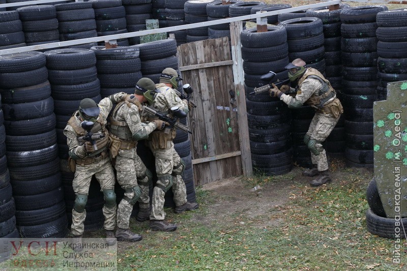 Курсанты Одесской военной академии учились штурмовать здания, драться и спасать раненных (фото) «фото»