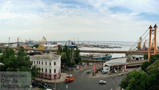 В Одессе хотят избавить центр города от грузовиков за счет частных фирм, работающих в порту «фото»