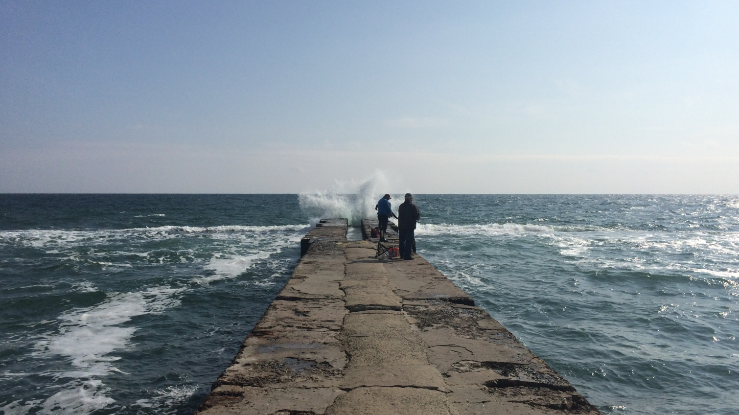 По следам ушедшего лета: работа пляжных заведений, рыбалка и спорт (фоторепортаж) «фото»