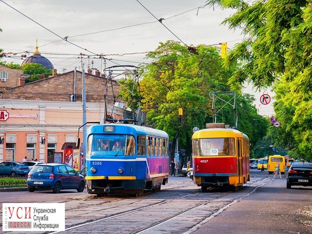 Одесские трамваи и троллейбусы остаются по 3 гривны: решение о поднятии цен еще не принято «фото»