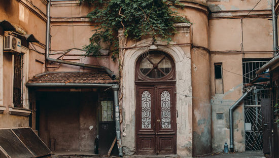 Реставрация старинных дверей как туристический маршрут: в Одессе готовят новый социальный проект «фото»