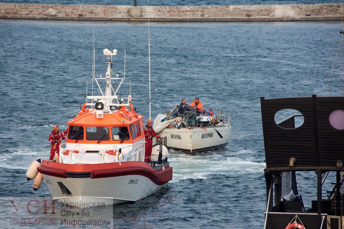 В Одесском заливе яхта потерпела бедствие (фото) «фото»