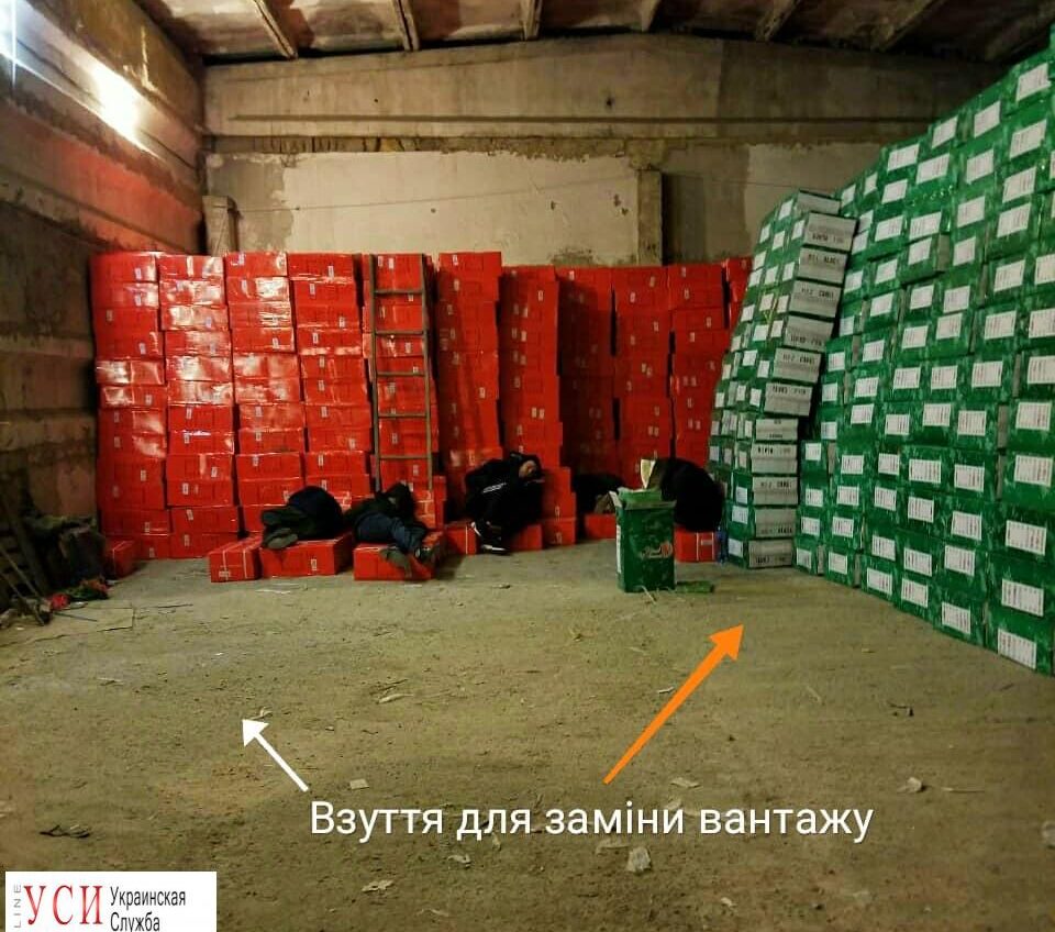 В Одессе контрабандисты на ходу заменили контейнер из порта на подставной для таможни (фото) «фото»