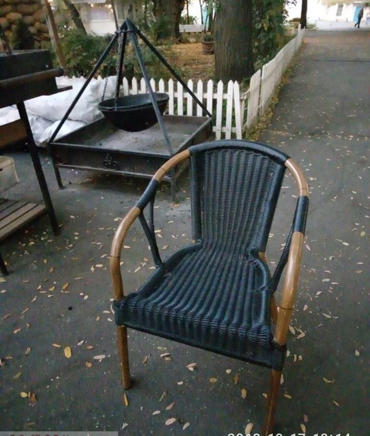 Одессита поймали “на горячем” во время кражи мебели в элитном заведении на Французском бульваре (фото) «фото»
