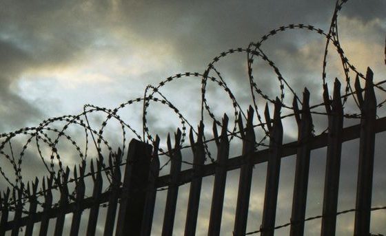 Одесский таможенник, пойманный на взятке, может выйти из СИЗО за полмиллиона гривен «фото»