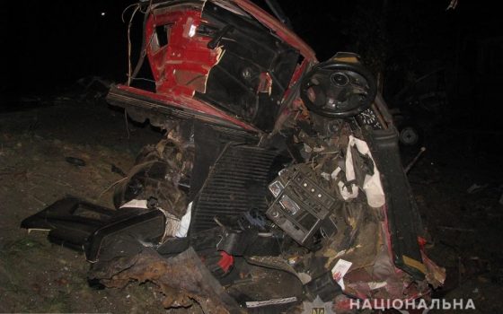 Смертельное ДТП в Балте: водитель врезался в дерево (фото) «фото»