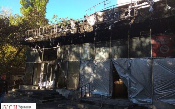 В Одессе на поселке Котовского сгорел магазин и банковское отделение (фото) «фото»