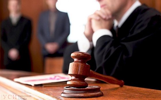 В Одесском суде сорвалось заседание по делу жестоко избитой школьницы «фото»
