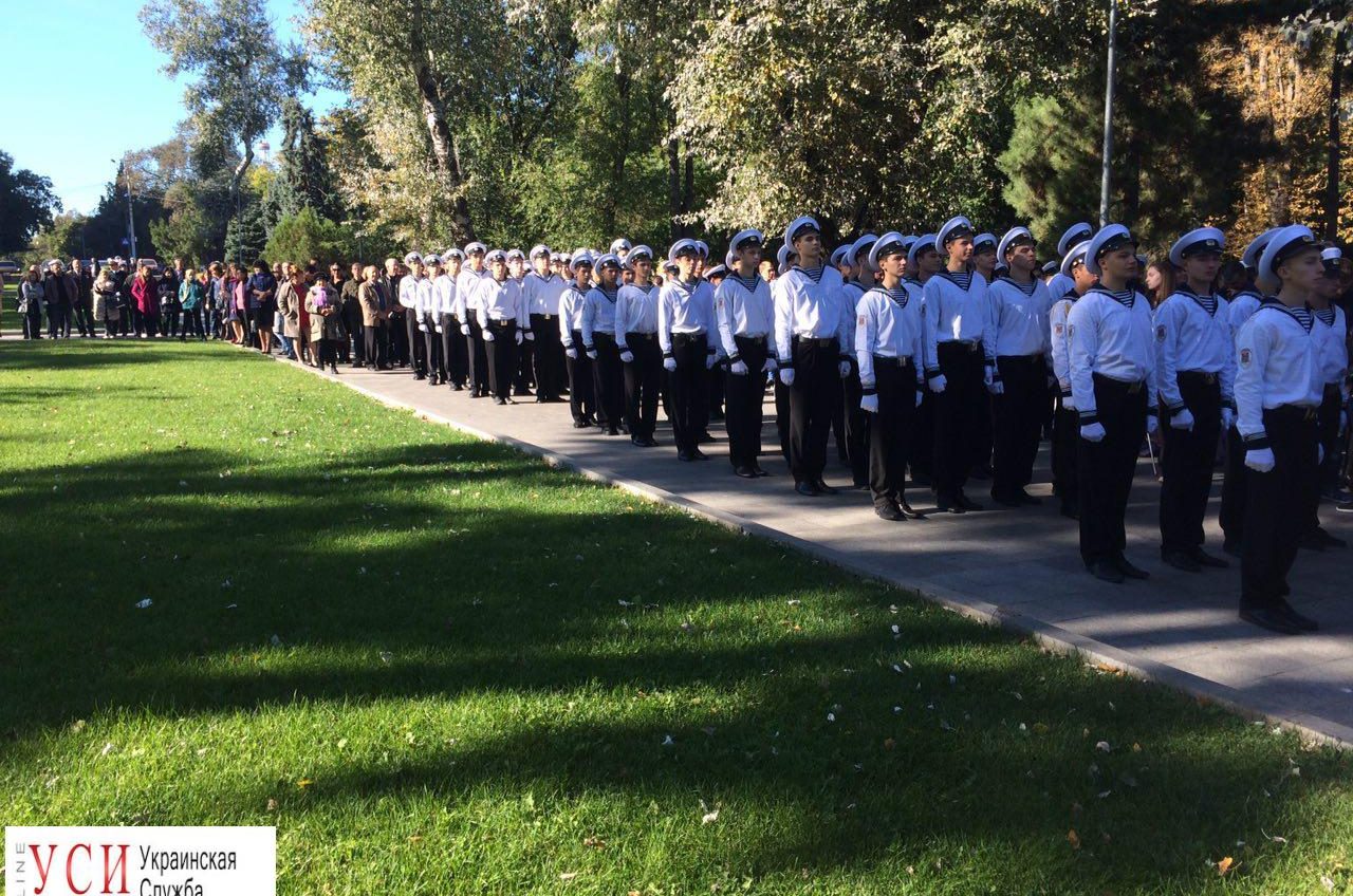 Одесская “Вышка” отпраздновала свое 120-тилетие: первокурсники прошли посвящение (фото) «фото»