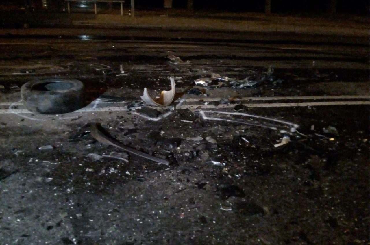 На Мельницкой столкнулись две маршрутки и два легковых автомобиля: движение перекрыто, есть пострадавшие (фото) «фото»