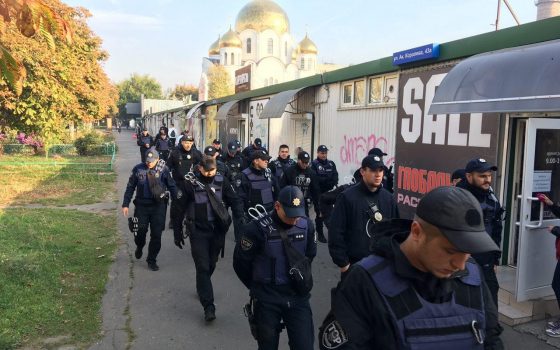 Облава на Южном рынке: полицейские ищут нелегалов (фото) «фото»