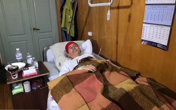 Знаменитого учителя физики Павла Виктора прооперировали, он идет на поправку (фото) «фото»