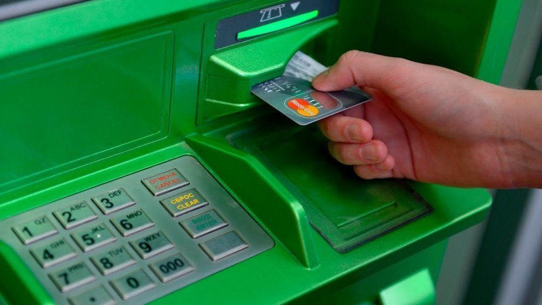 Техническая пауза “Приватбанка”: из-за обновления системы, ночью 14 октября не будут работать банкоматы «фото»