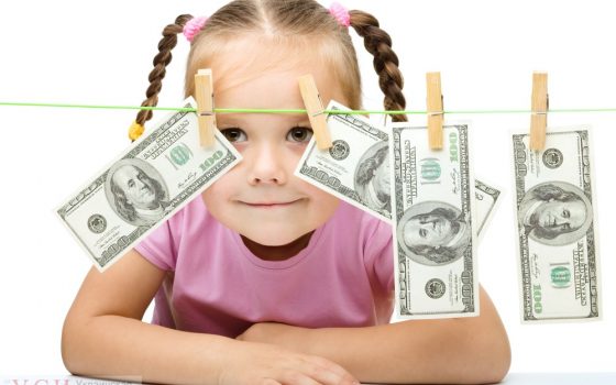 В Беляевском районе жесткий неплательщик алиментов выплатил 109 тысяч гривен, чтобы выезжать заграницу и водить машину «фото»