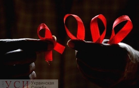 “Обними меня, мне грустно, я ВИЧ-позитивный”: социальный эксперимент УСИ (видео) «фото»