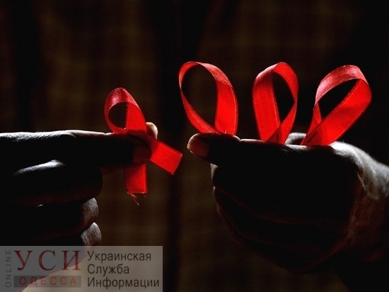 “Обними меня, мне грустно, я ВИЧ-позитивный”: социальный эксперимент УСИ (видео) «фото»
