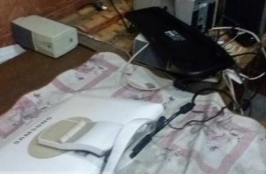 Бездомный проник в ювелирную мастерскую в центре Одессы (фото) «фото»