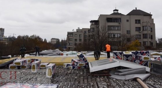 На “Олимпийце” меняют крышу и устанавливают кондиционеры (фото) «фото»