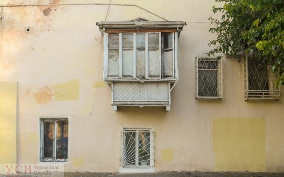 Топ-10 самых нелепых балконов, которые не вписываются в архитектуру Одессы (фоторепортаж) «фото»