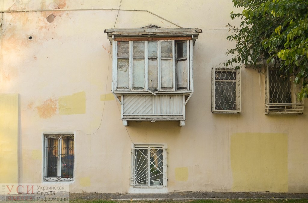 Топ-10 самых нелепых балконов, которые не вписываются в архитектуру Одессы (фоторепортаж) «фото»