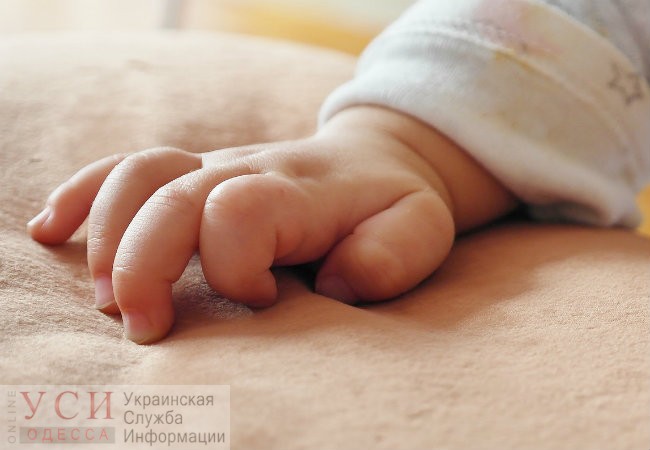 Ребенка, которого “украли” на конечной трамвая в Одессе, мать сама подкинула в больницу «фото»
