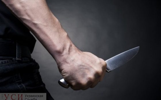 В Одесской области мужчина порезал шею 12-летнего племянника и сбежал в соседнее село «фото»