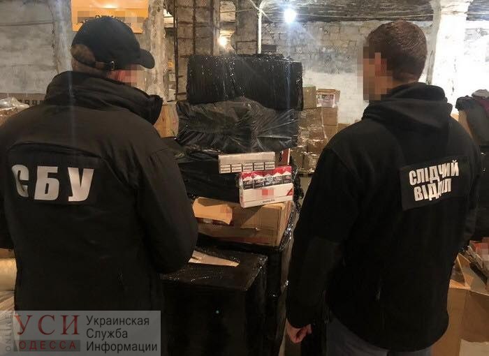 СБУ остановила в Одессе контрабанду сигарет и алкоголя (фото) «фото»
