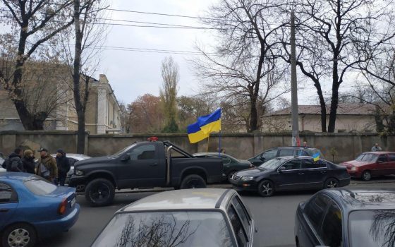 Одесситы собрались у штаба ВМСУ поддержать военных моряков (фото, трансляция) ОБНОВЛЕНО «фото»