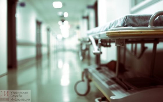 Трех раненых украинских моряков прооперировали, но епископа к ним не пустили «фото»