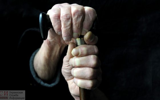 На Таирова мужчина убил 82-летнюю старушку ударом в шею usionline.com На Таирова мужчина убил 82-летнюю старушку ударом в шею «фото»