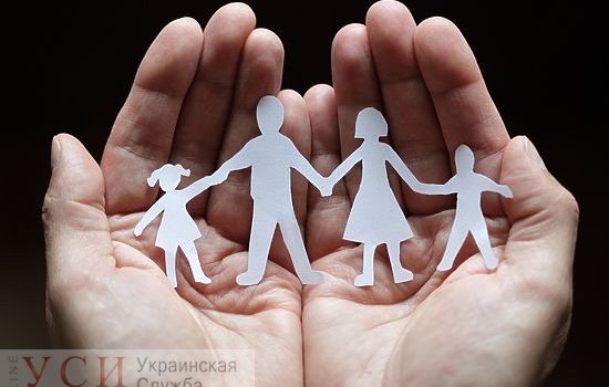 “Включила голову”: в Измаильском районе троих детей могут вернуть матери, которая морила их голодом и запирала с бойцовскими собаками (фото) «фото»