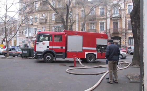 В центре Одессы сгорел старинный дом (фото) usionline.com В центре Одессы сгорел старинный дом (фото) «фото»