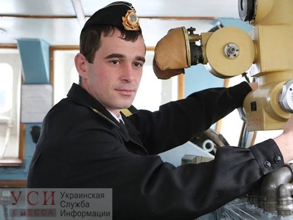 Командир бронекатера ВМСУ, захваченный спецслужбами РФ, отказался давать показания, пока его экипаж не отпустят «фото»