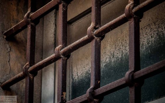 Банду заказных поджигателей отправили в СИЗО с правом на залог «фото»