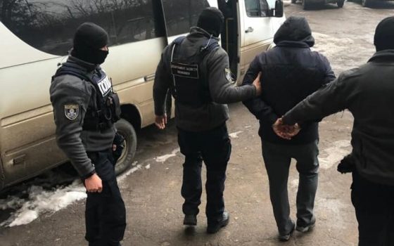 В Одессе задержали члена банды “черных риэлторов”: мошенники незаконно присваивали чужие квартиры (фото) usionline.com В Одессе задержали члена банды “черных риэлторов”: мошенники незаконно присваивали чужие квартиры (фото) «фото»