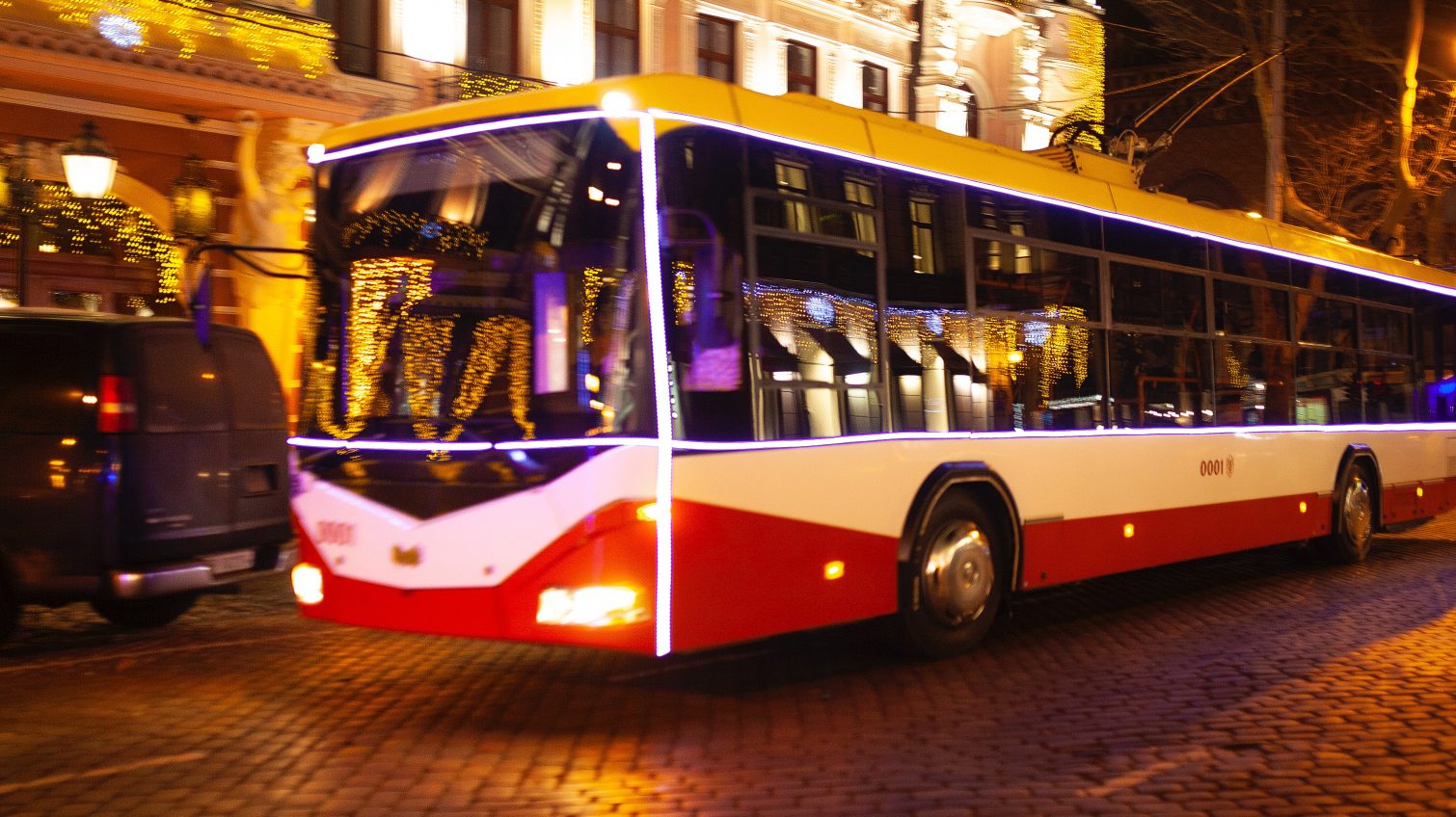 Во время празднования Нового года в Одессе круглосуточно будет ходить ряд маршрутов общественного транспорта «фото»