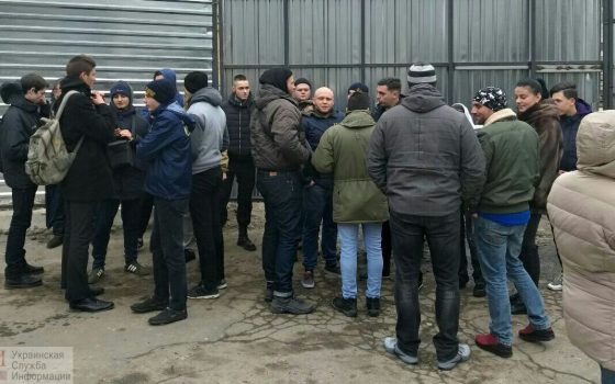 Во время пикета на Гагаринском плато полиция задержала протестующих (фото, видео) ОБНОВЛЕНО «фото»