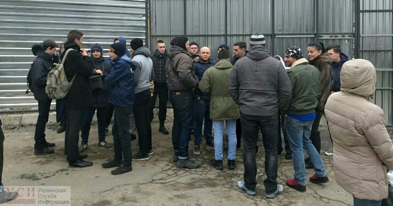 Во время пикета на Гагаринском плато полиция задержала протестующих (фото, видео) ОБНОВЛЕНО «фото»
