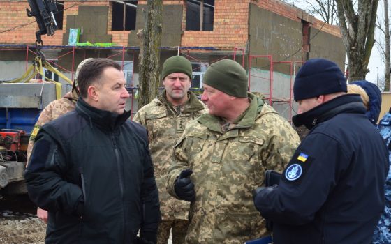 Военные моряки, которые до этого жили на кораблях, начали заселять общежитие в Газовом переулке usionline.com Военные моряки, которые до этого жили на кораблях, начали заселять общежитие в Газовом переулке «фото»