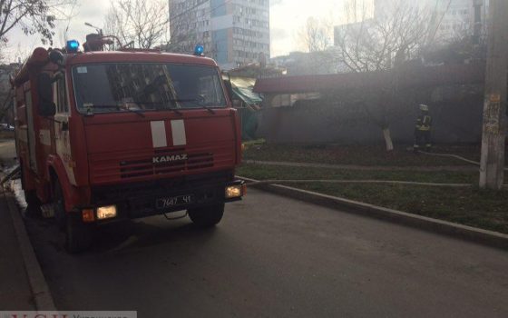 На Таирова загорелся ресторан (фото) usionline.com На Таирова загорелся ресторан (фото) «фото»