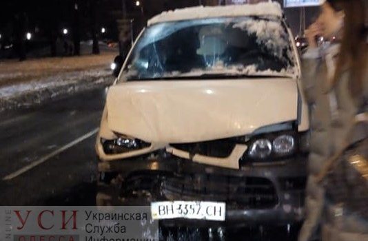ДТП на Краснова: пьяный водитель на полном ходу врезался в две иномарки (фото, видео) «фото»