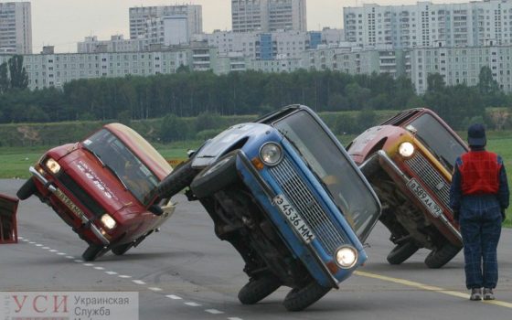 Водительские права без автошколы: в Украине хотят разрешить самостоятельную подготовку к экзамену по вождению «фото»