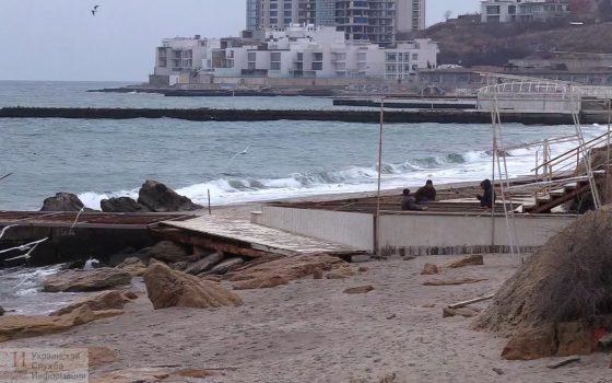 Снести нельзя построить: в Аркадии продолжают захват пляжной территории – теперь у “Portofino” (фото) «фото»