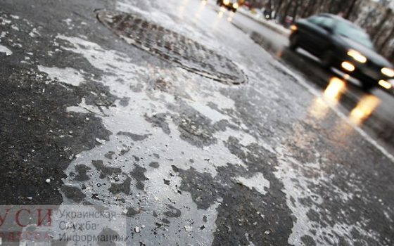 Автодор: не смотря на осадки, проехать можно по всем дорогам Одесской области «фото»