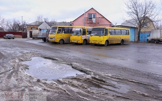 Рейс в никуда: как мы проехали по Одессе на 208-й маршрутке, починили в ней дверь и сидение, и пытались узнать из-за чего горят автобусы «фото»