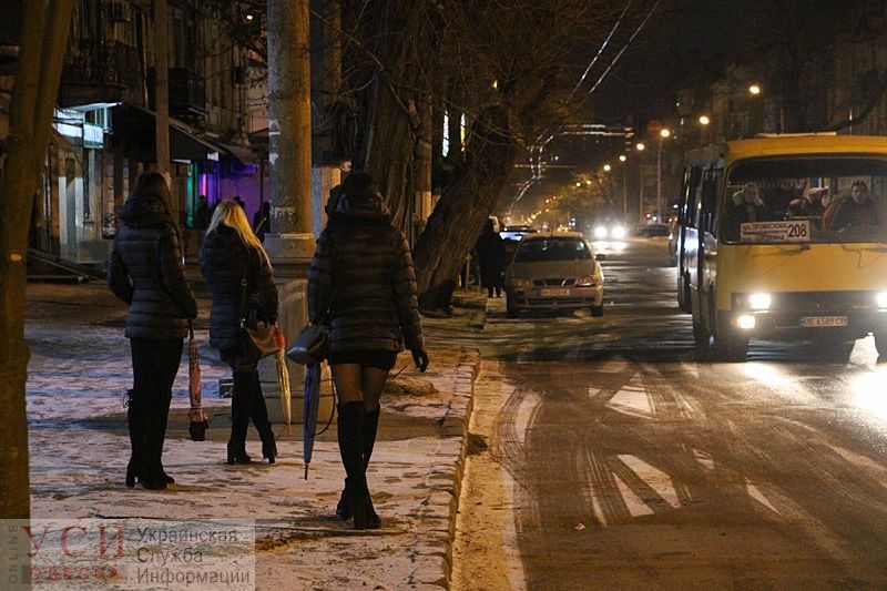 Легализация проституции в Одессе: “девочки” с Большой Арнаутской за, Кива – против «фото»