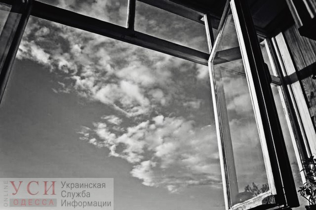 Житель Черноморска прыгнул с 20-го этажа из-за долгов по учебе «фото»