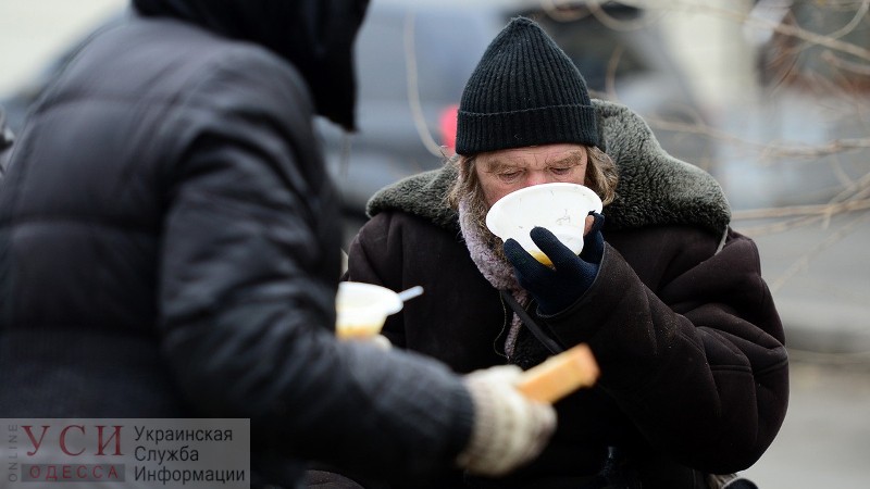 В Одессе волонтеры открыли первый пункт обогрева на Куликовом поле «фото»
