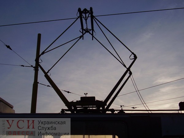 В Одессе 20-летний парень забрался на крышу поезда и получил тяжелые ожоги «фото»